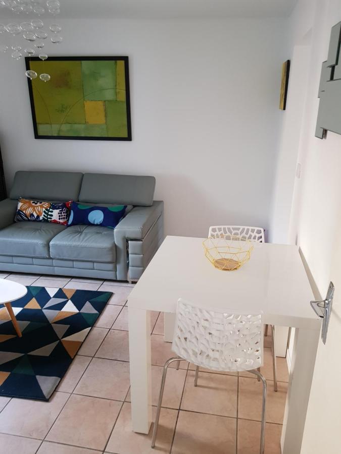 Jolie Appartement Moderne A 罗阿纳 外观 照片