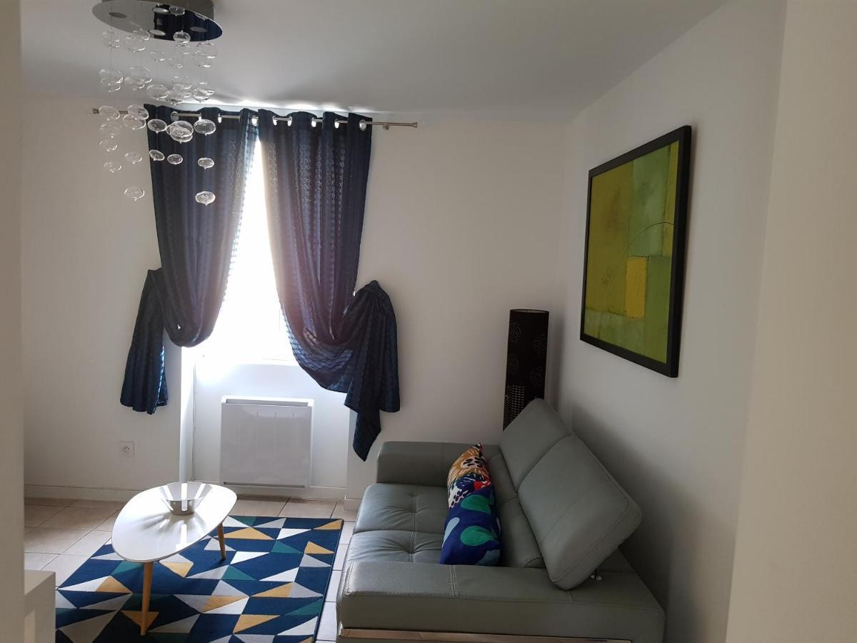 Jolie Appartement Moderne A 罗阿纳 外观 照片